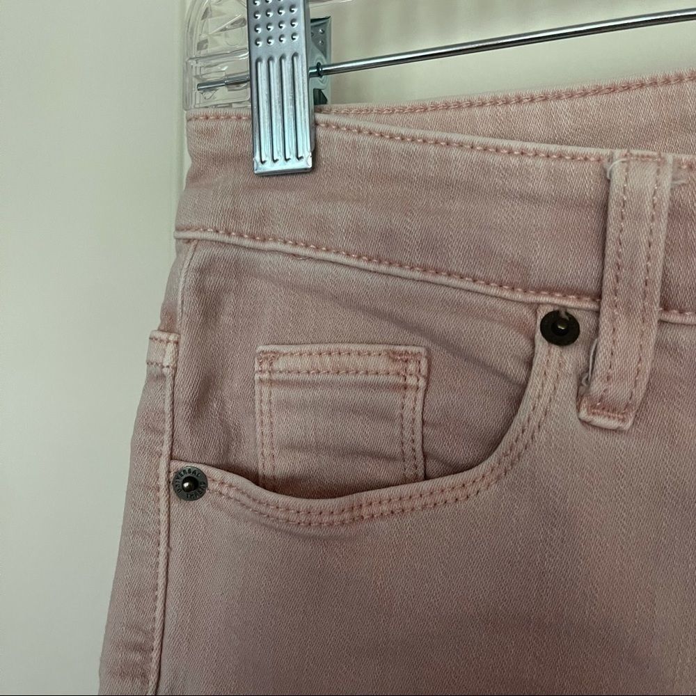 Universal Thread jeans - Picture 2 of 8